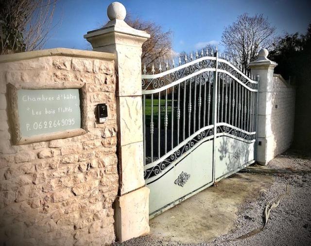 Domaine "Les Bois Flottes" Dans Maison De Charme Au Bord De Mer Et Proche De Cabourg 玛维尔弗朗斯维尔 外观 照片