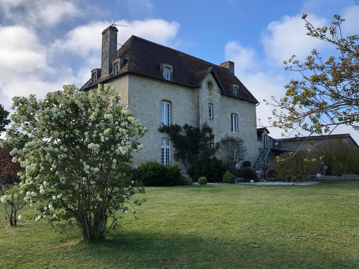 Domaine "Les Bois Flottes" Dans Maison De Charme Au Bord De Mer Et Proche De Cabourg 玛维尔弗朗斯维尔 外观 照片